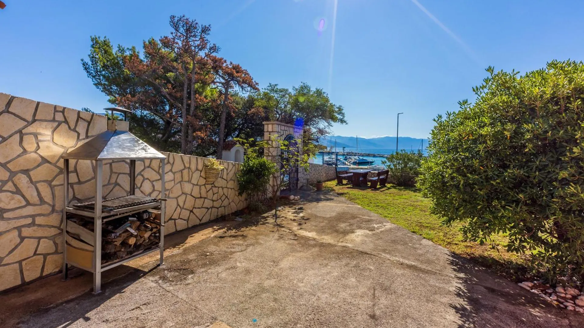 Appartement Brzica à Novi Vinodolski