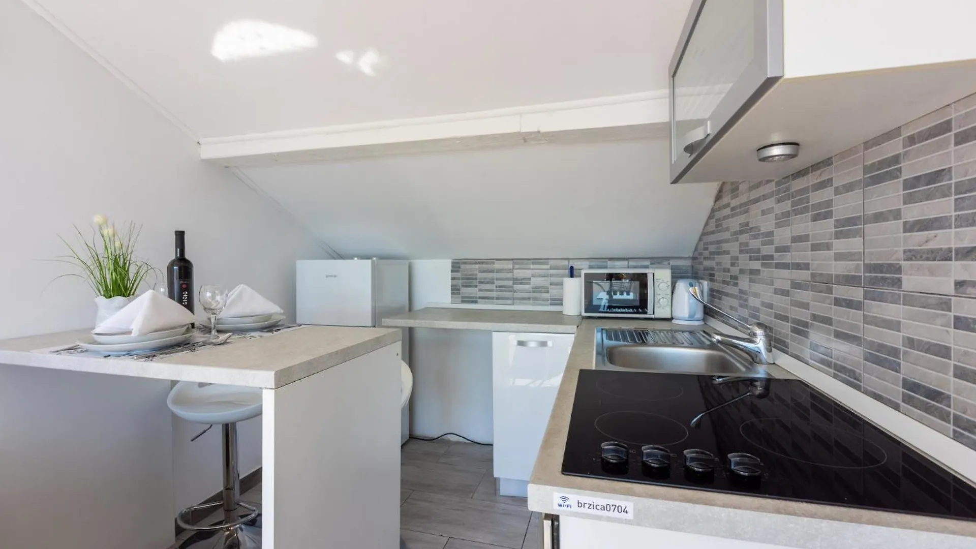 Brzica Apartment Novi Vinodolski 0*,