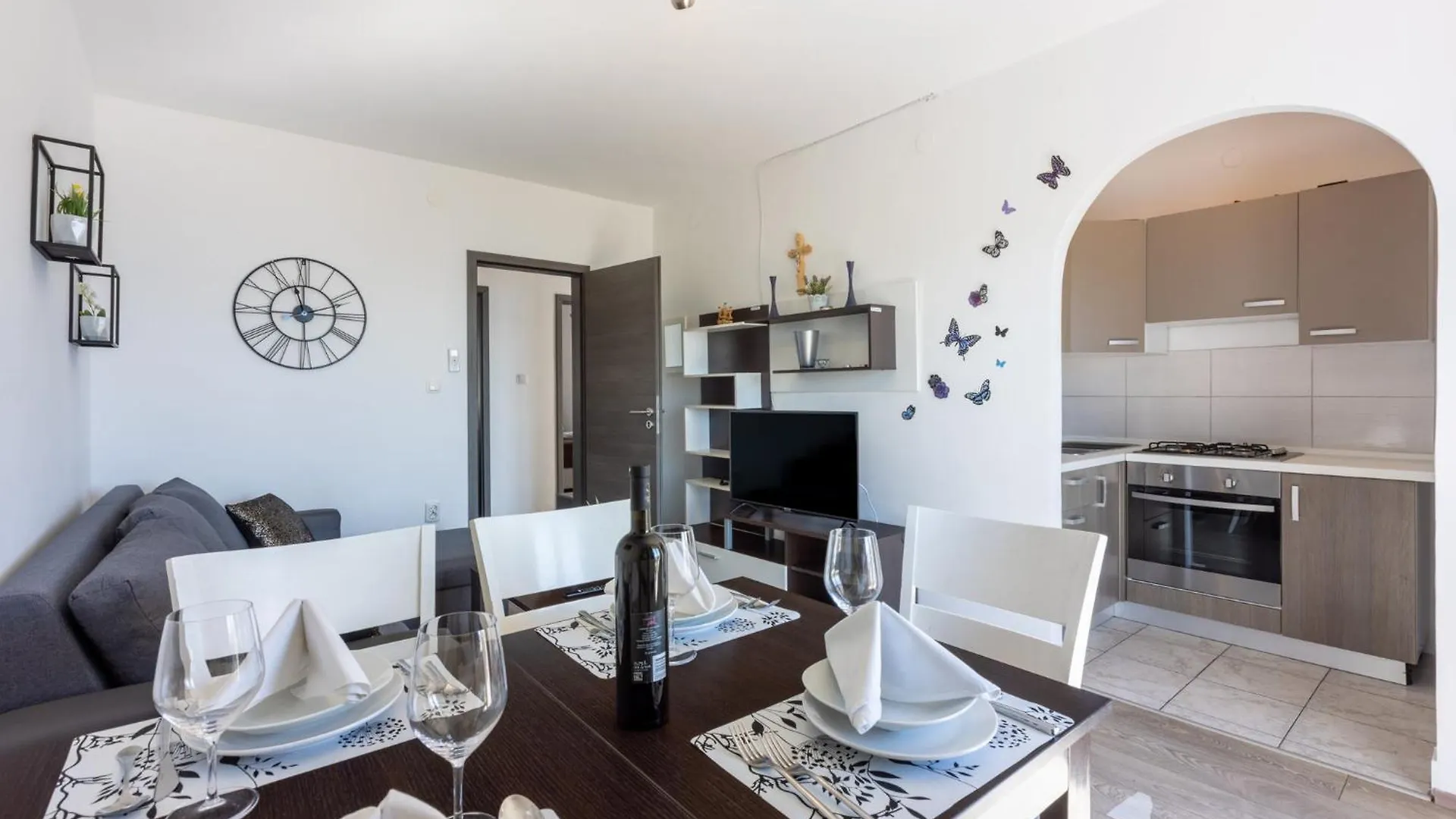 Brzica Apartment Novi Vinodolski Croatia